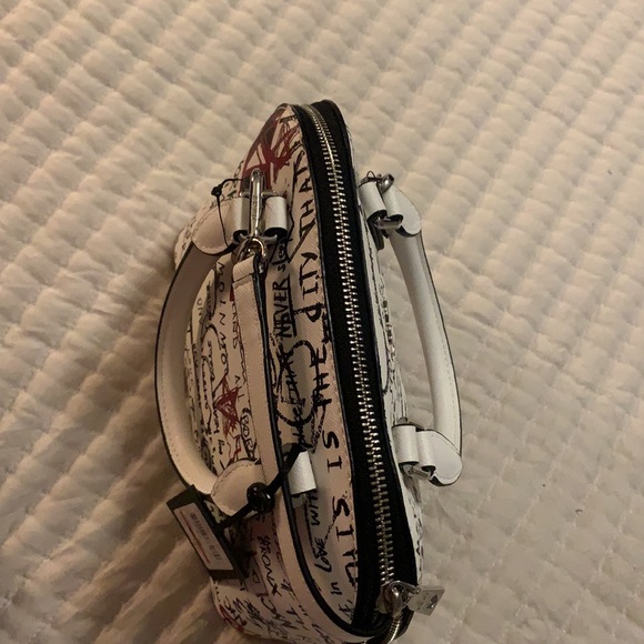 Brand new DKNY Bryant Dome Satchel graffiti!! - Picture 5 of 9